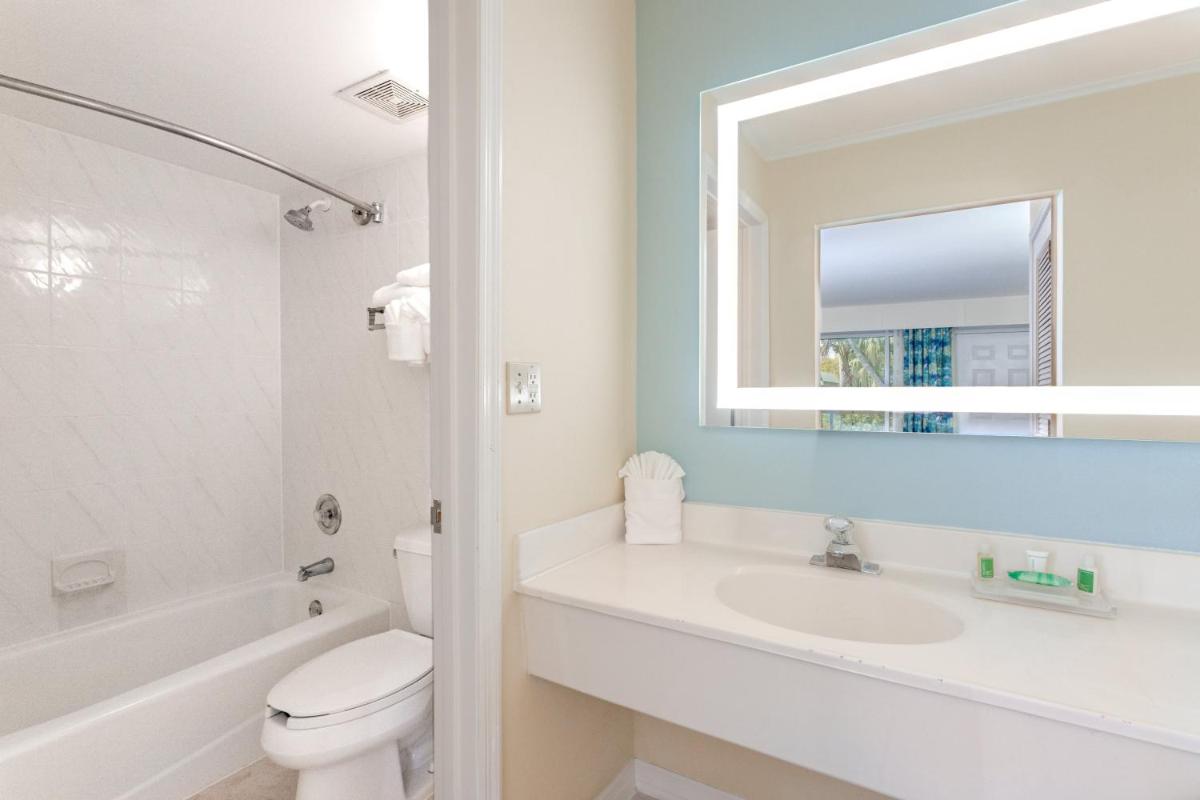 Holiday Inn Key Largo, an IHG Hotel - Housity