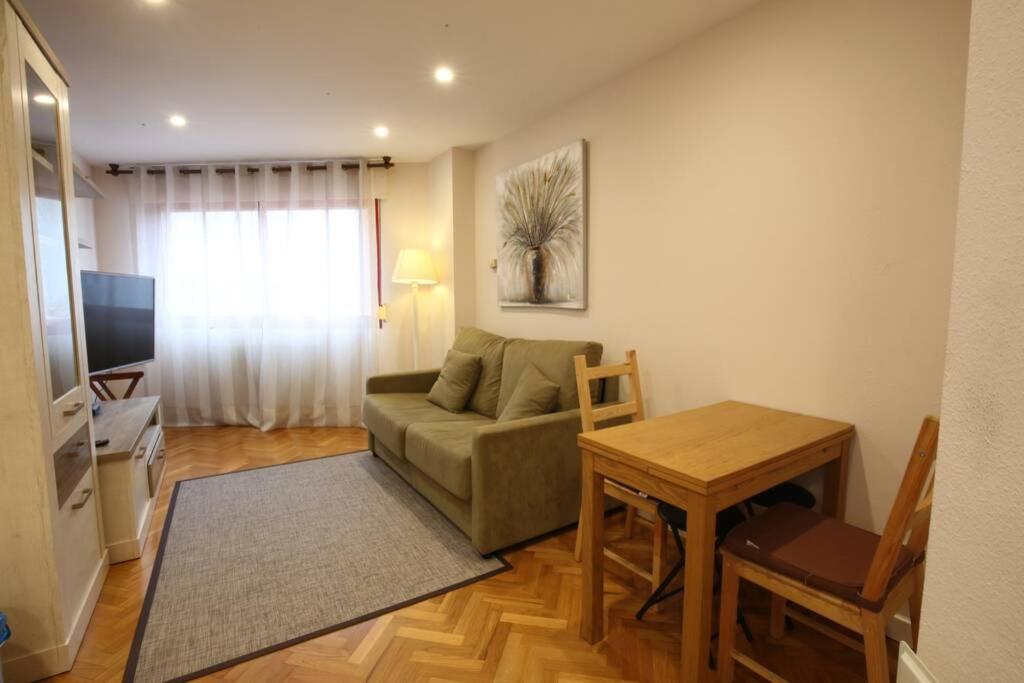 Apartamento Oviedo Las Palomas - Hizvo