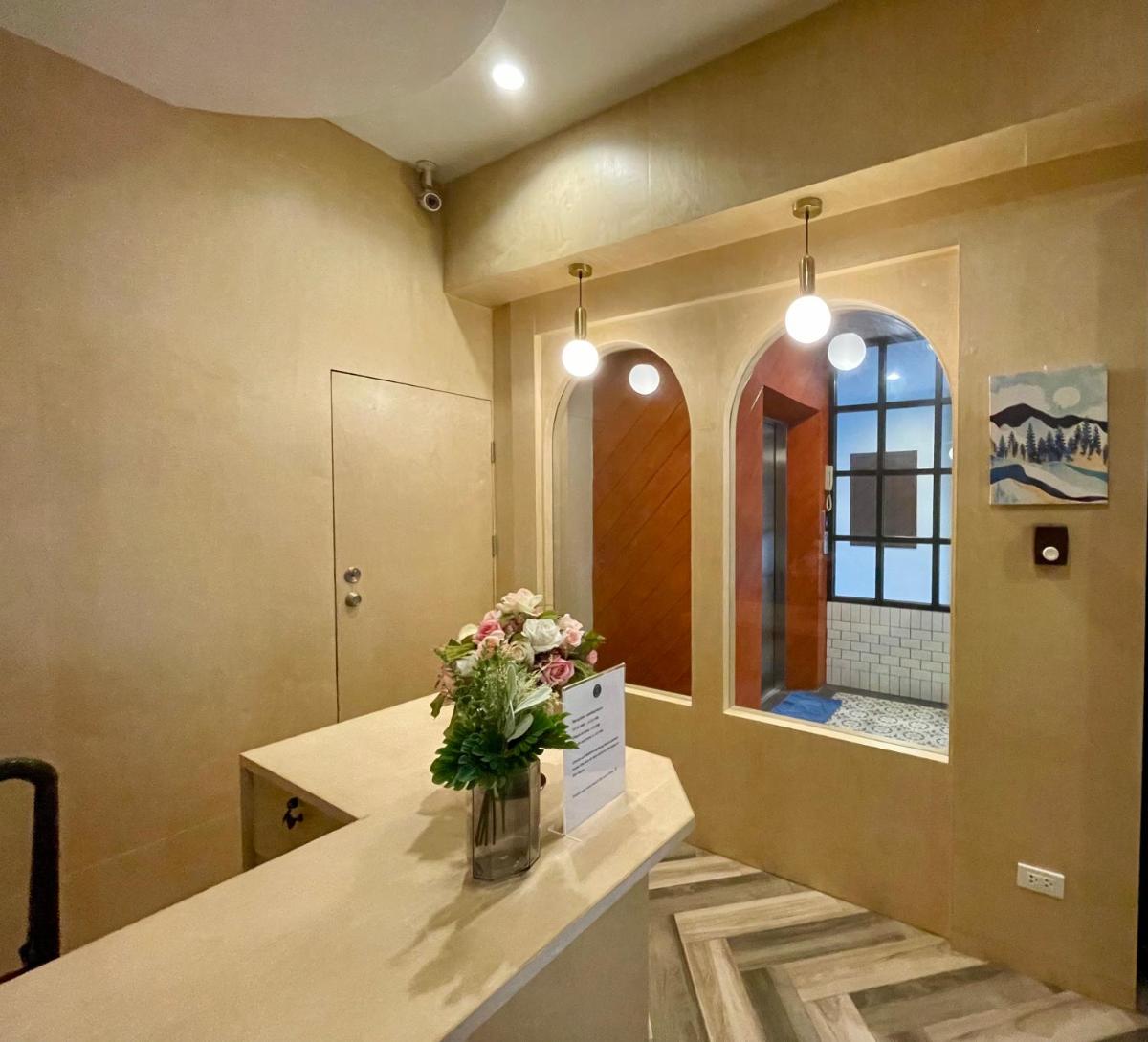 Room Actually Service Apartment - Housity