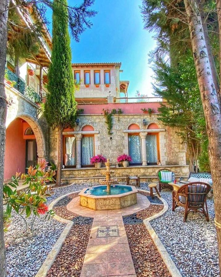 Cosmema House 1 Hot tub and swimming pool villa - Housity
