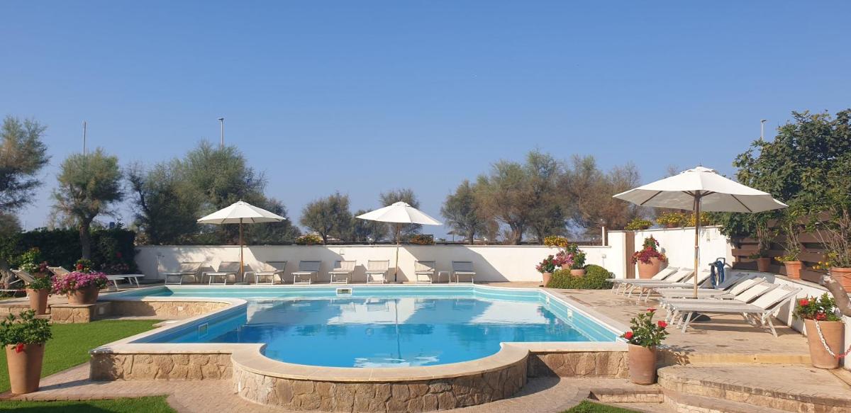 Hotel Corallo - Housity