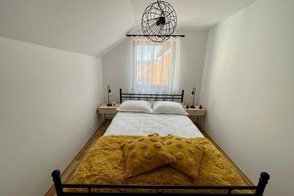 Sunset Villa - Hațeg - Housity