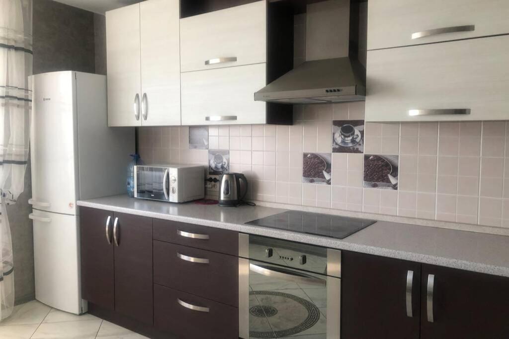 Suitetrails - Apartments on Orlovskaya