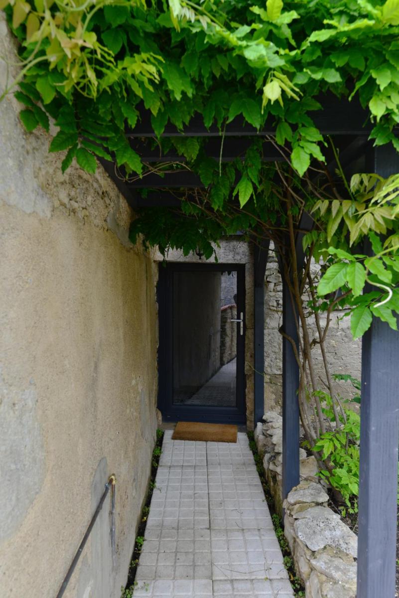 Chez Pique-Fesse Chambre d'hote - Housity