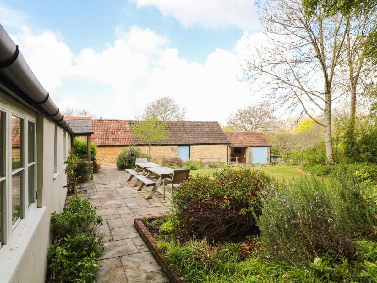 Marles Farmhouse - Housity