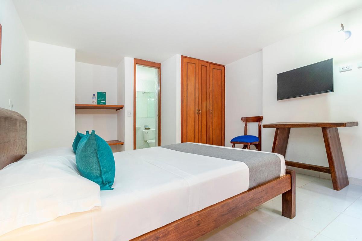 Ayenda Hotel Casona Santa Rosa - Housity