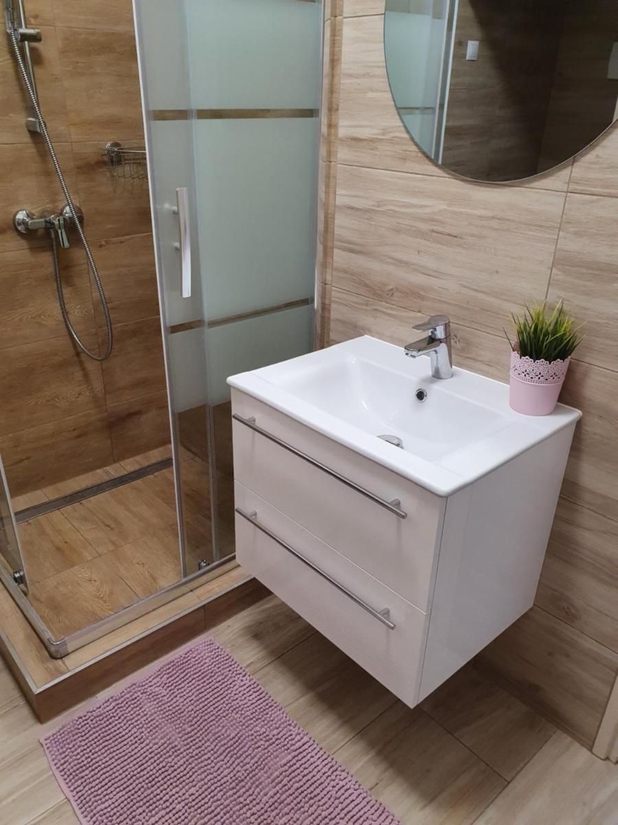 Pinkóczi Apartmanház - Housity