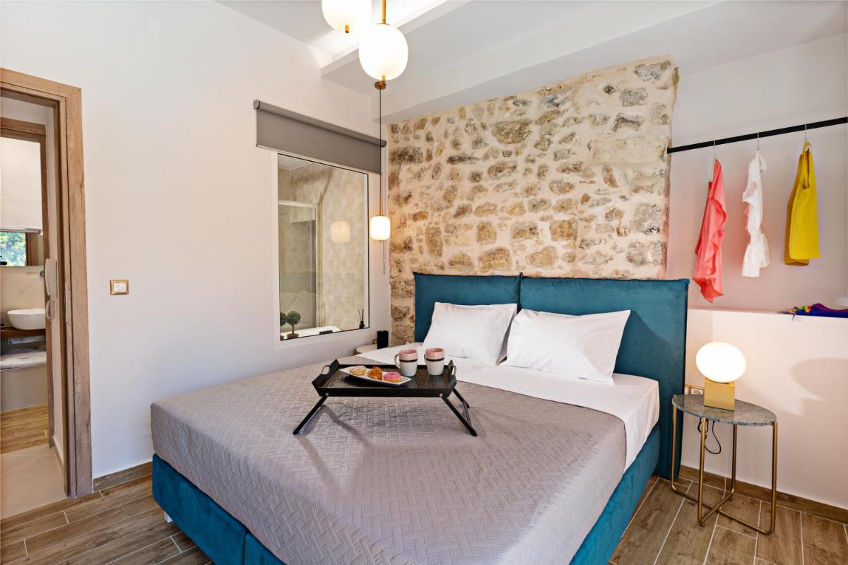 Erotokritos City Luxury Suites - Housity