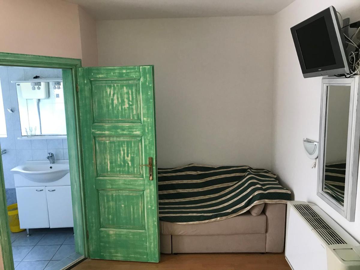 Pansion Dragica - Housity