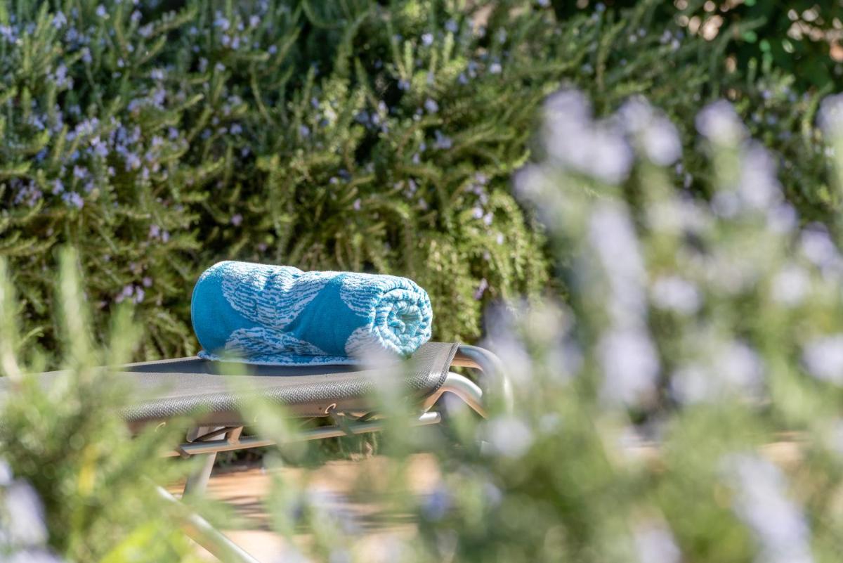 Sóller house close to the center, large flat orchard and pool. - Housity