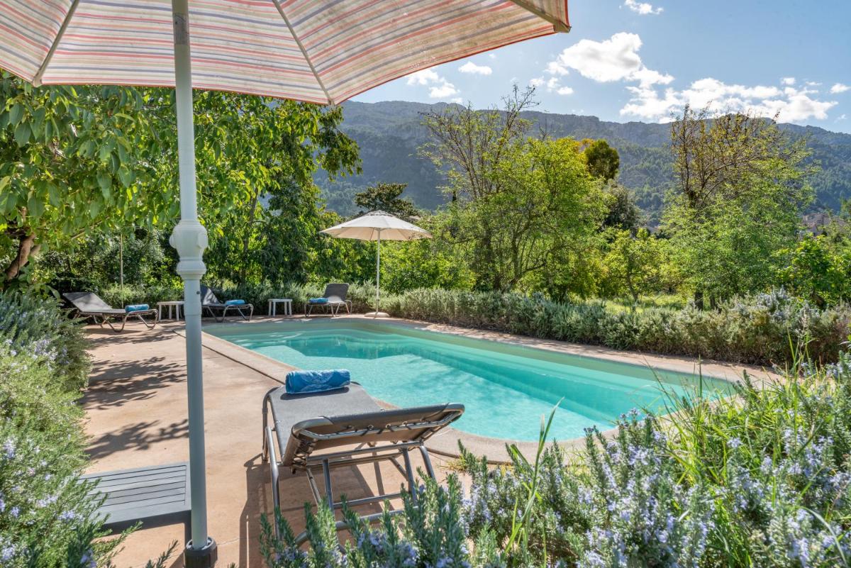 Sóller house close to the center, large flat orchard and pool. - Housity