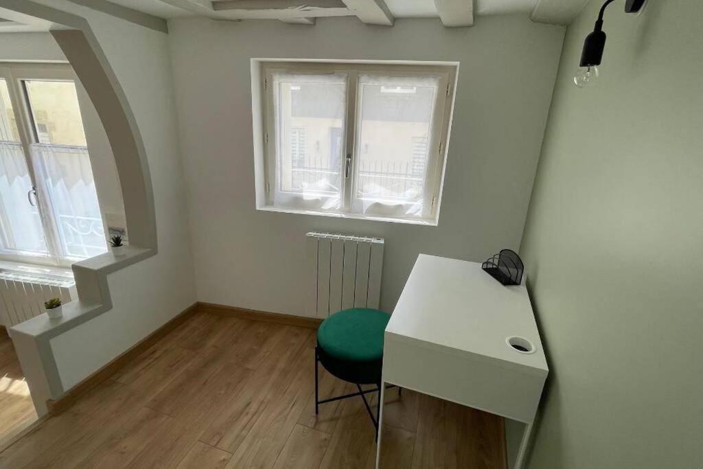 Centre-ville : Maison de charme - Secteur calme - Housity
