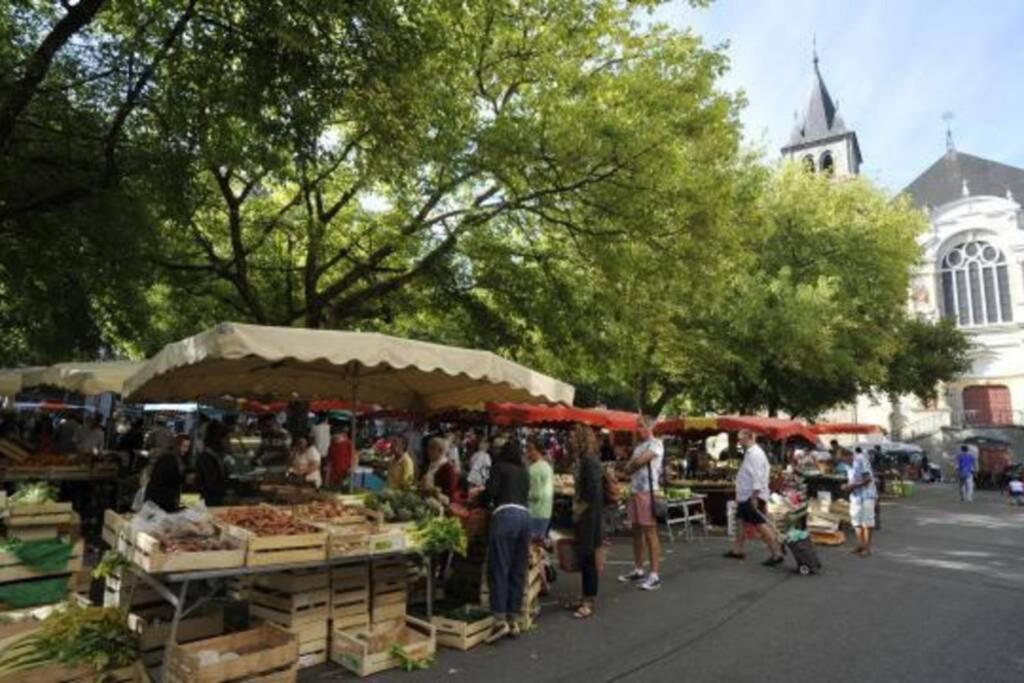 Centre-ville : Maison de charme - Secteur calme - Housity