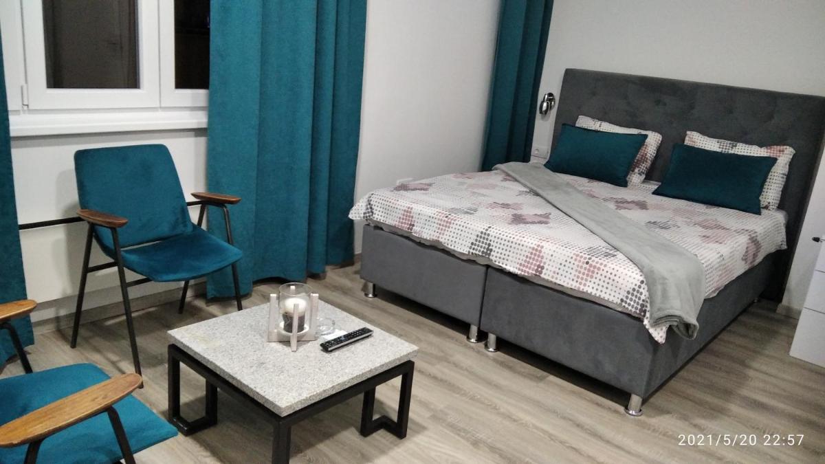 Slatka Tajna - Housity