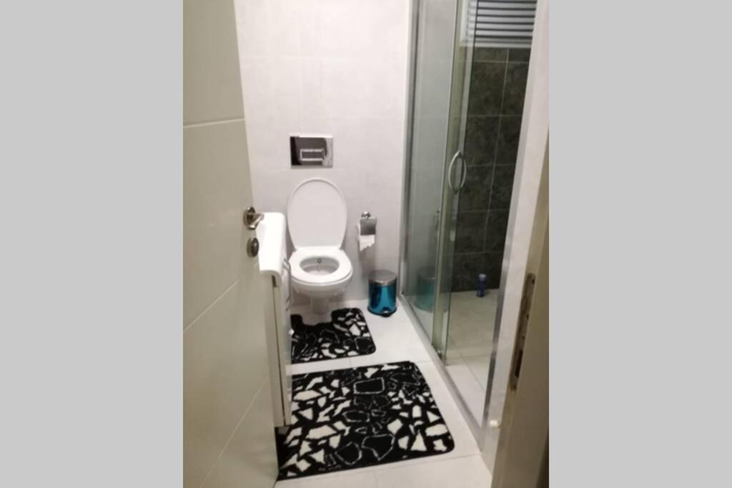 PLAJIN D?B?NDE 1+1 E?YALI HAFTALIK - SEZONLUK - Housity