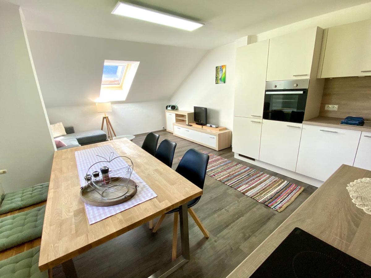 Bei Annelie - Housity