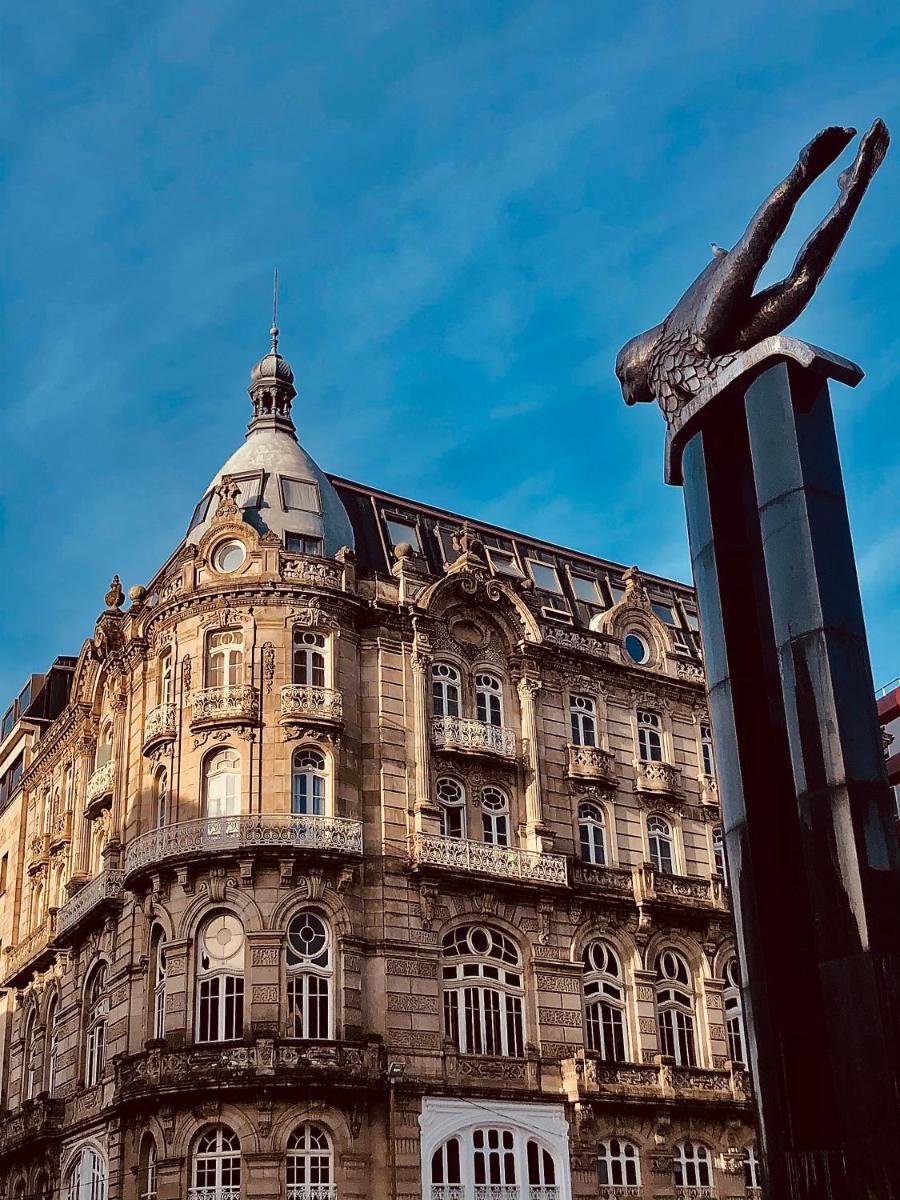Edificio El Moderno, Vigo 1.902 - Housity