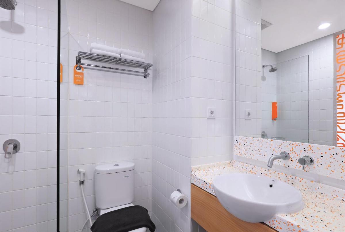 Starlet Hotel BSD City - Housity