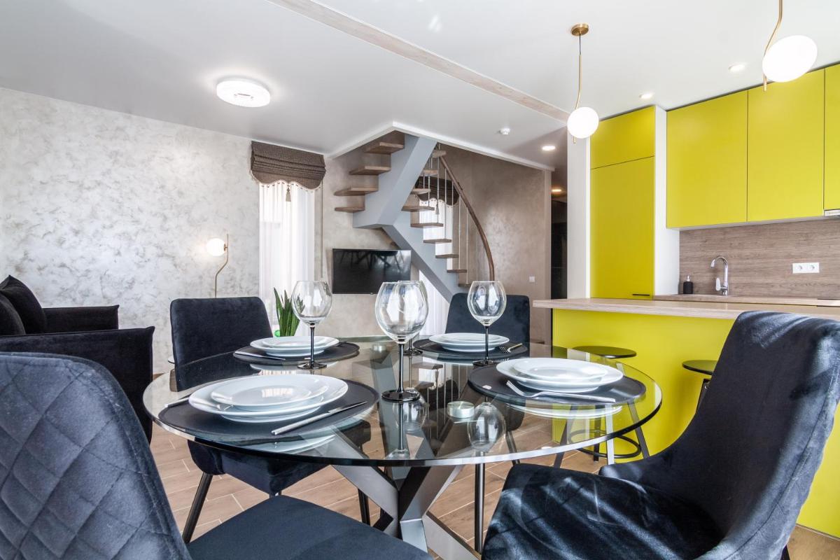 FAMILY FOREST HOUSE, By Cohost - Housity