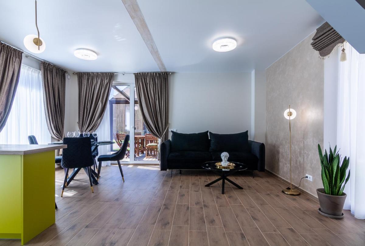 FAMILY FOREST HOUSE, By Cohost - Housity