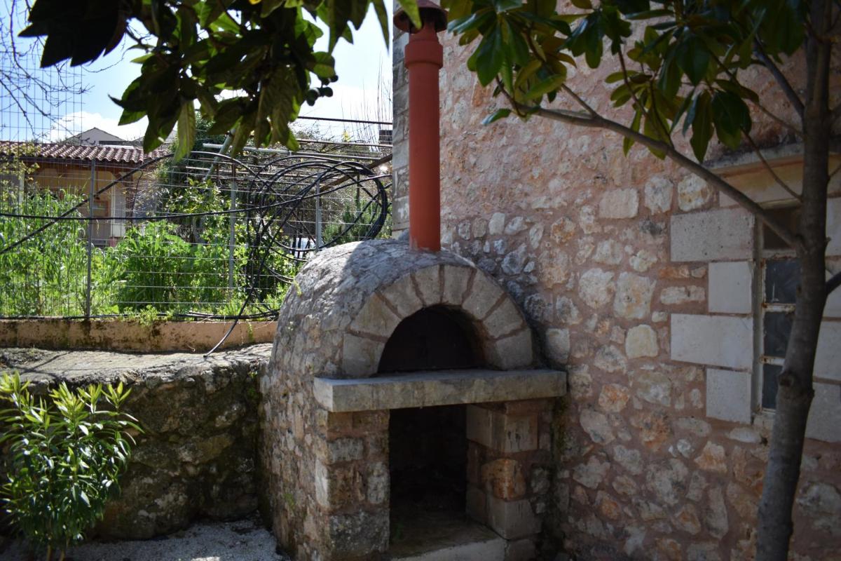 Traditional Stone House In Vamos - Housity