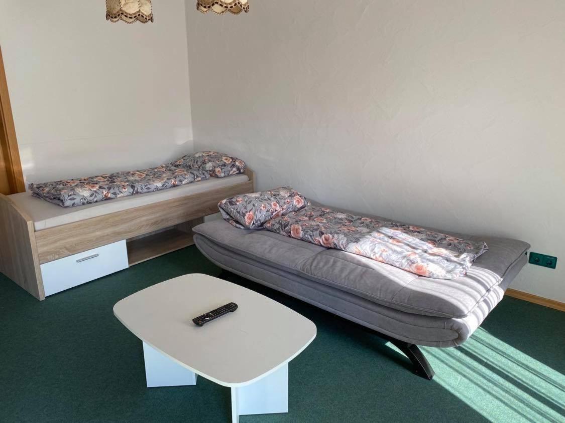 Fam M&H Schöne 2 Zimmer Ferienwohnung in Wangen Stadtmitte - Housity