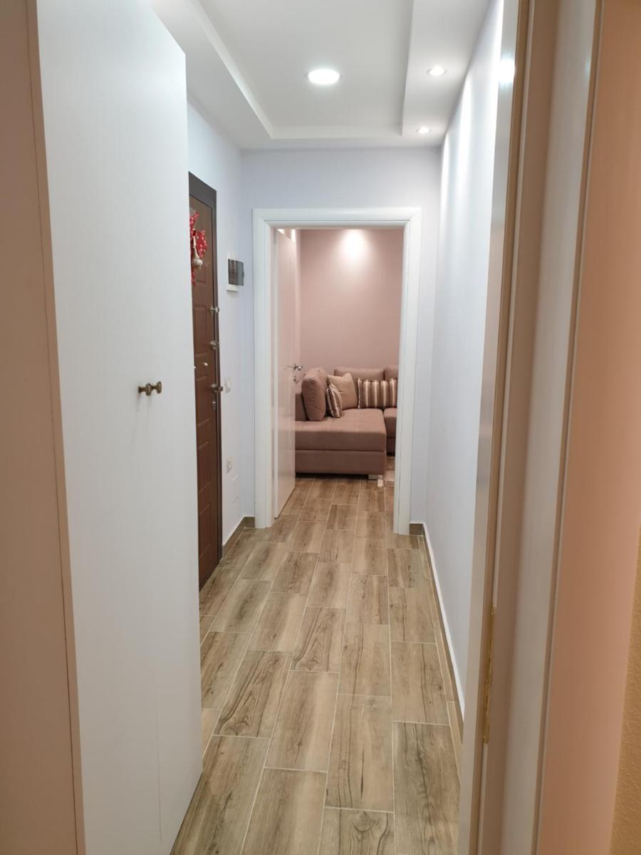 Vacation Apartment near the lake Apartament afer liqenit - Housity