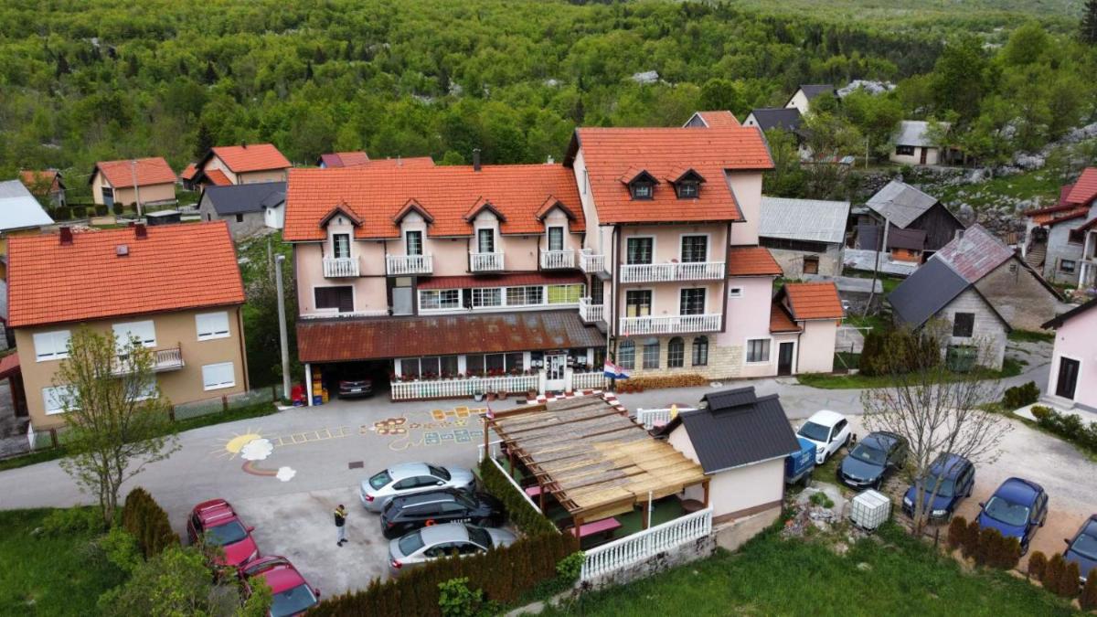 Bed and Breakfast Konoba Jure - Housity