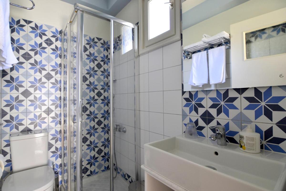 Suitetrails - Avra Pension