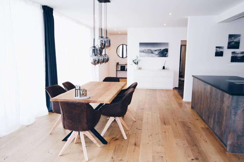 Luxury, urban City House in the Alps - Housity