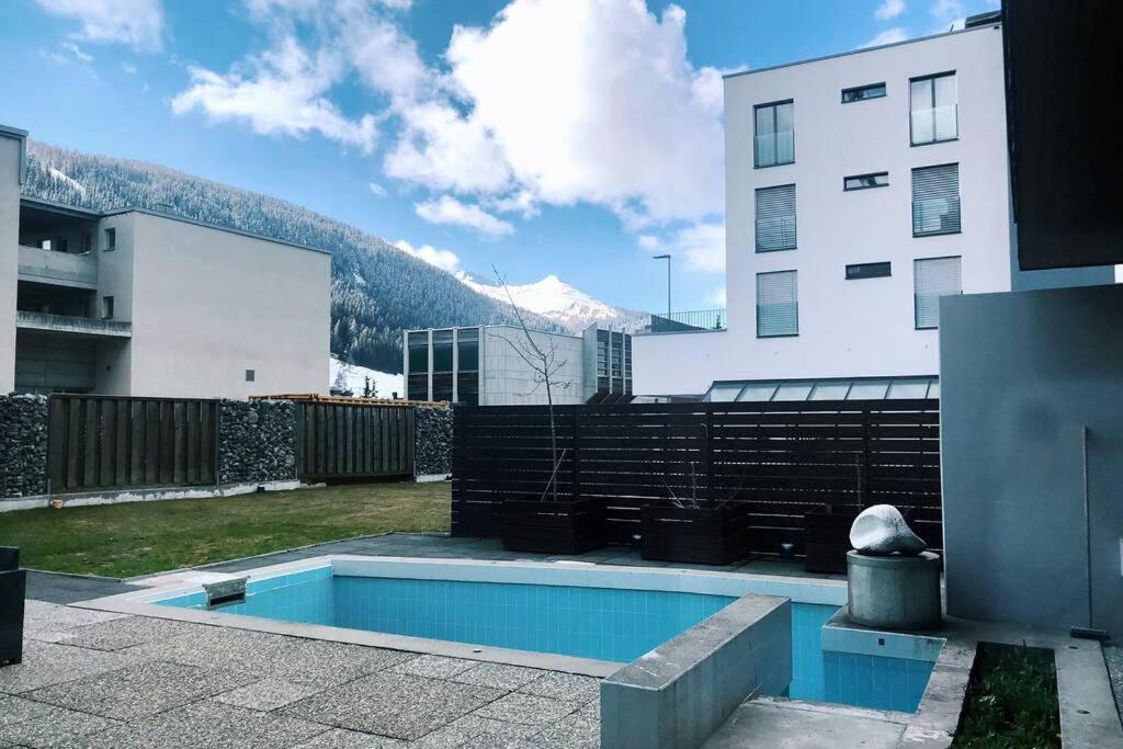 Luxury, urban City House in the Alps - Housity