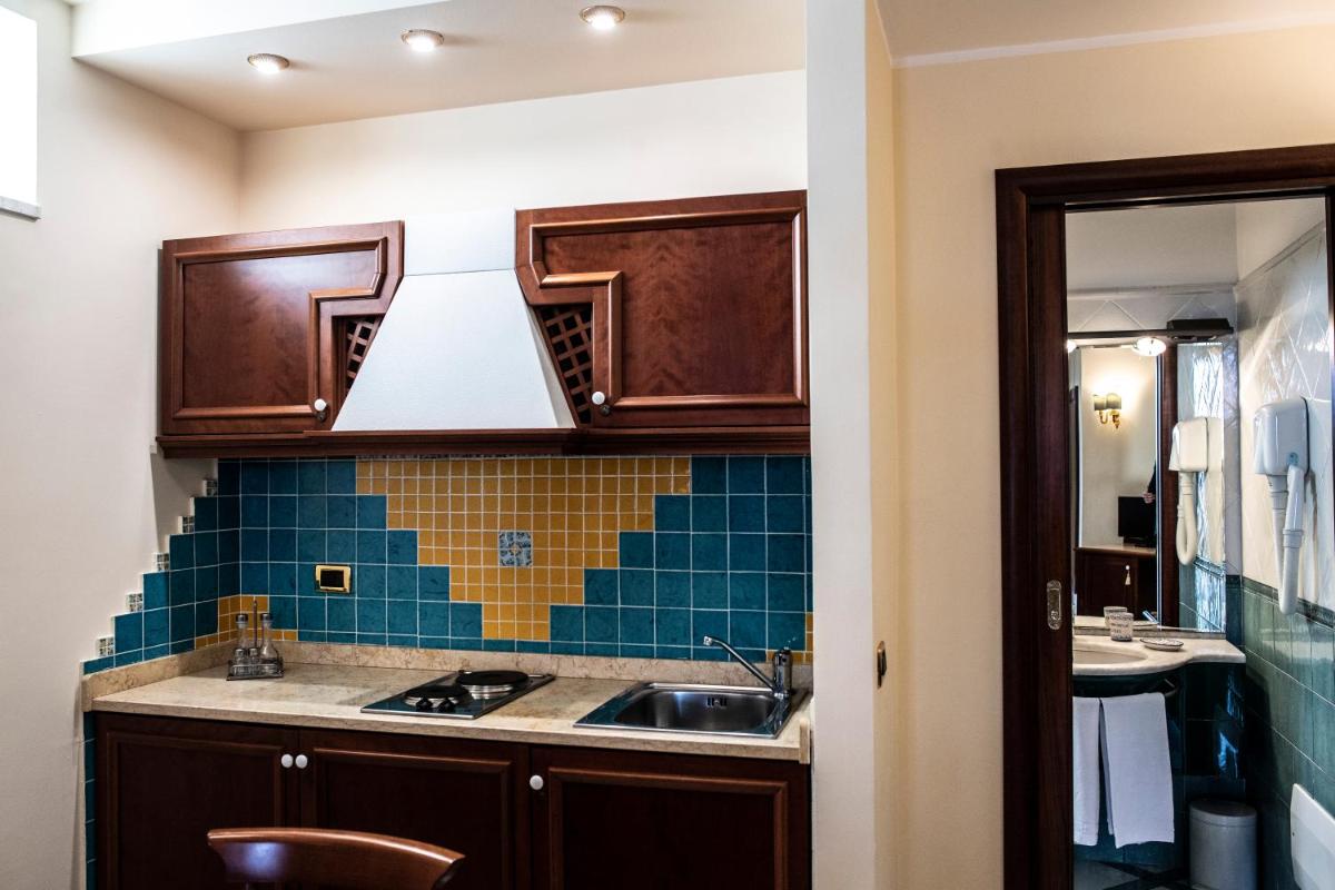 Hotel Garibaldi - Housity