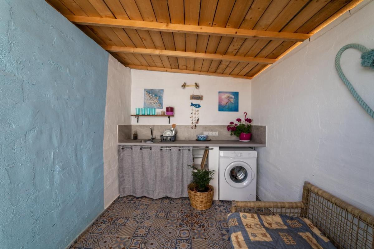 Simple Pleasures Home - Housity