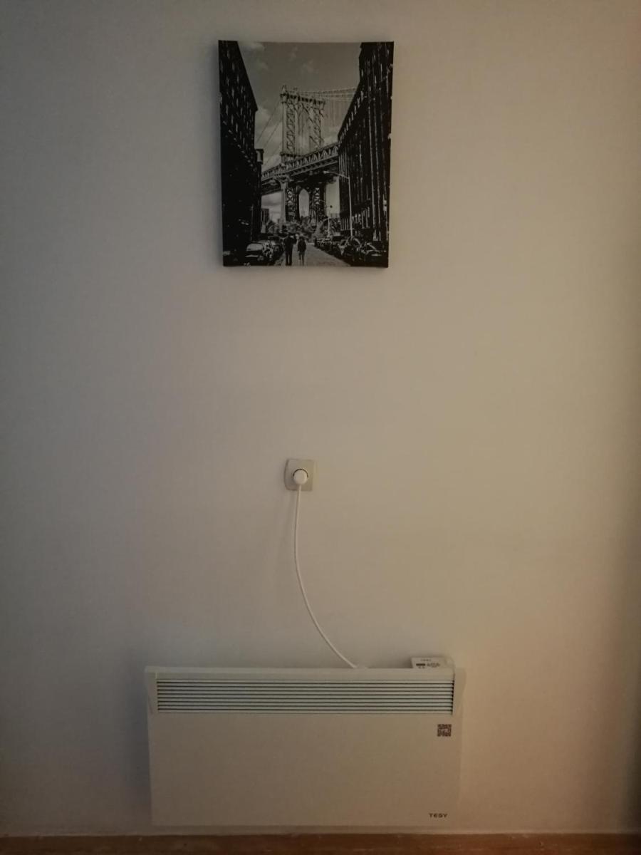 Vámház Apartman - Housity