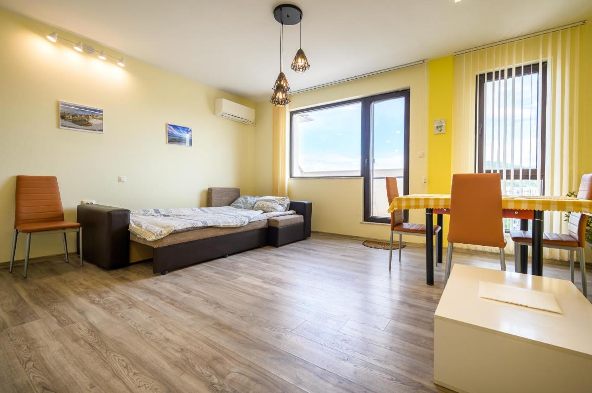 Hills View Apartment Near Central Plovdiv byPMM - Housity