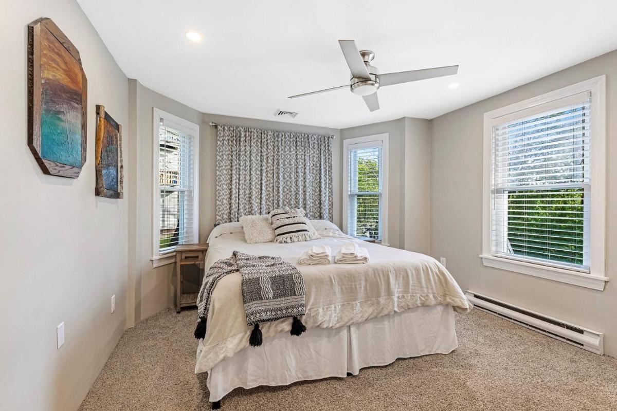 Sunset Suite - Housity