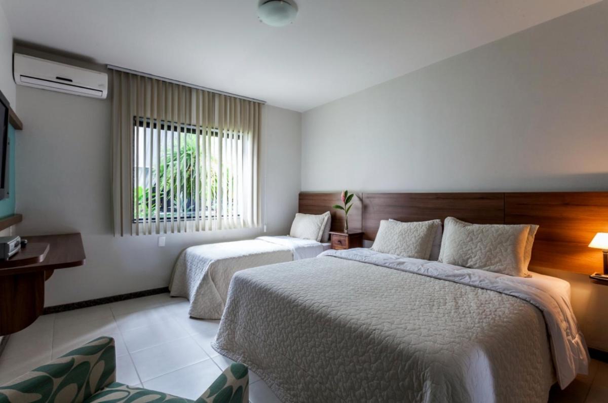Hotel Tavares Correia - Housity