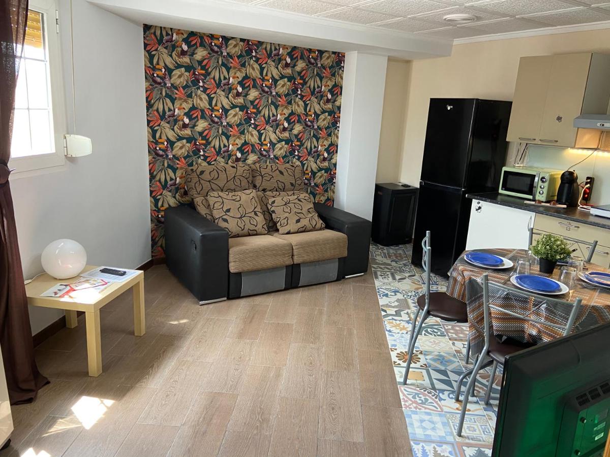 Chapi, 41 avenue APTO Fully EQUIPPED 2 ROOMS CITY CENTER - Housity