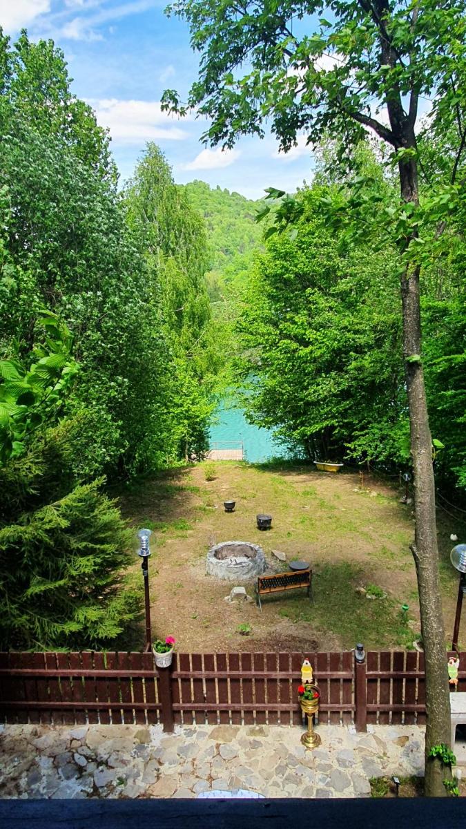 Noble Chalet Lake & Forest - Housity