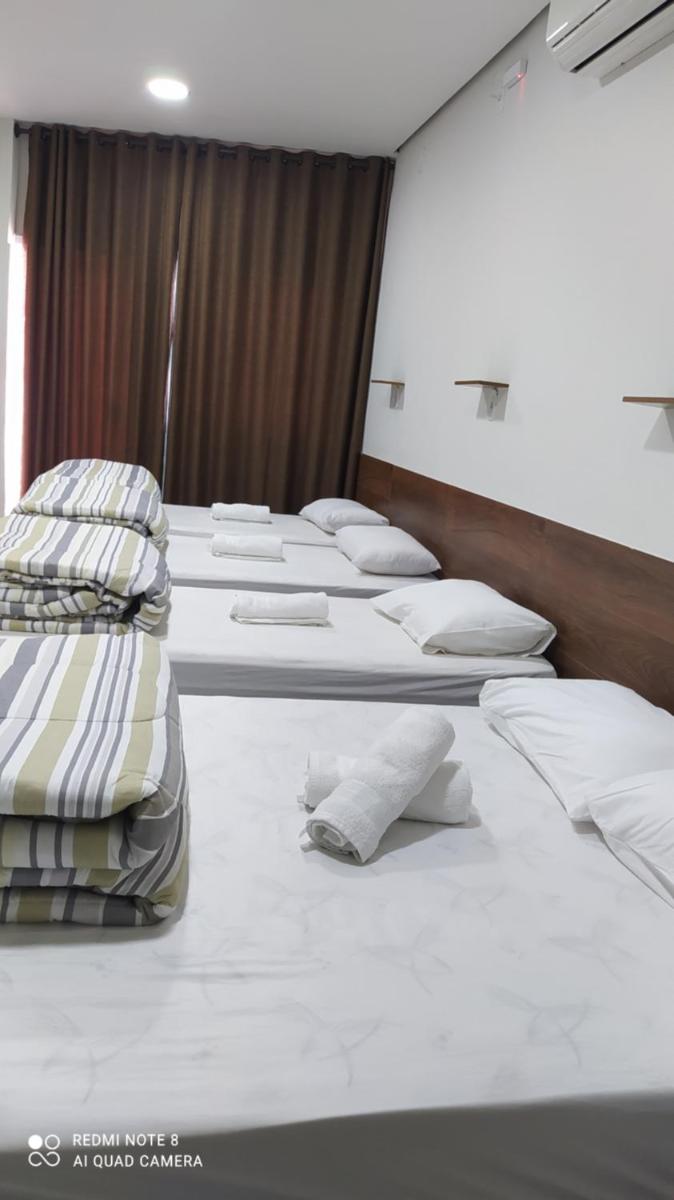 Flat familiar com ar,wi fi,cozinha e garagem - Housity