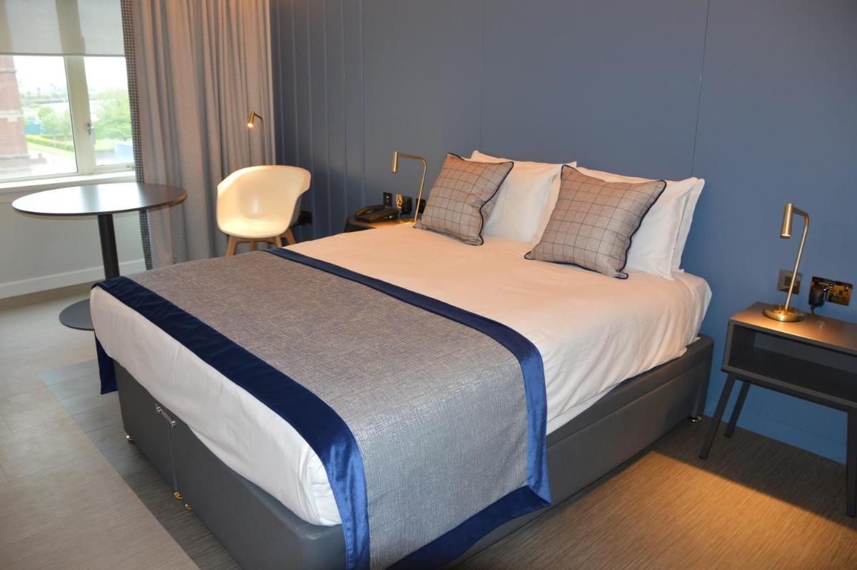 The Golden Jubilee Hotel - Housity
