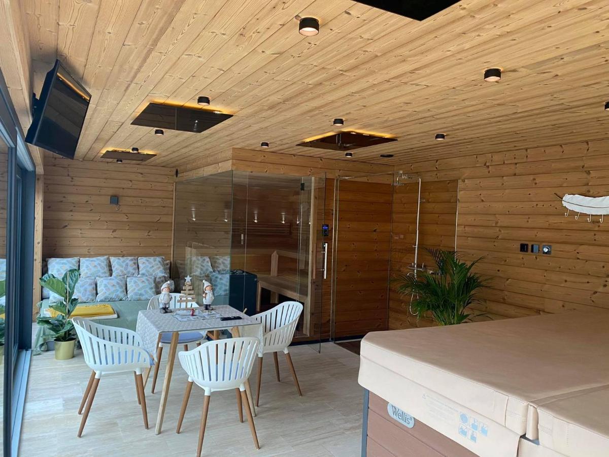 Suitetrails - DV Premium Apartments