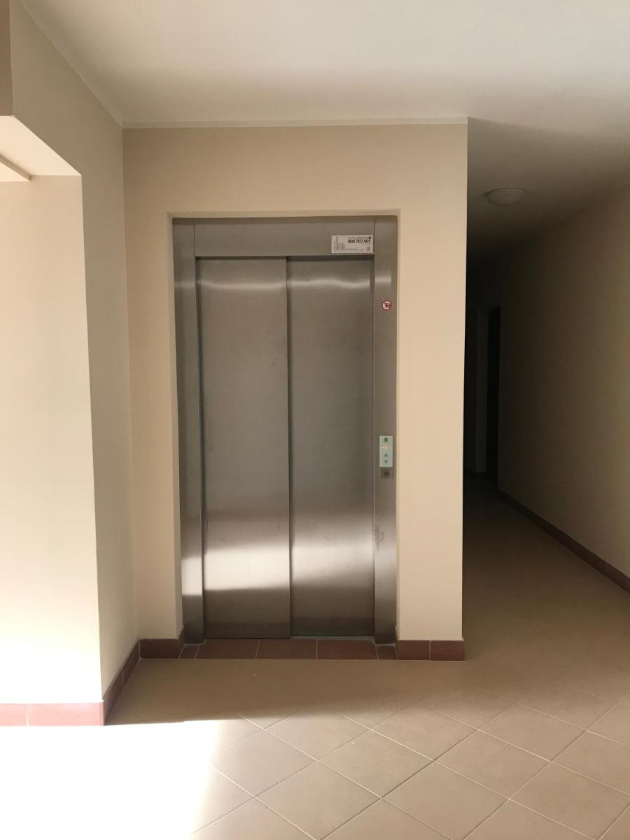 Apartament Holenderski z prywatnym miejscem postojowym w garazu - Housity