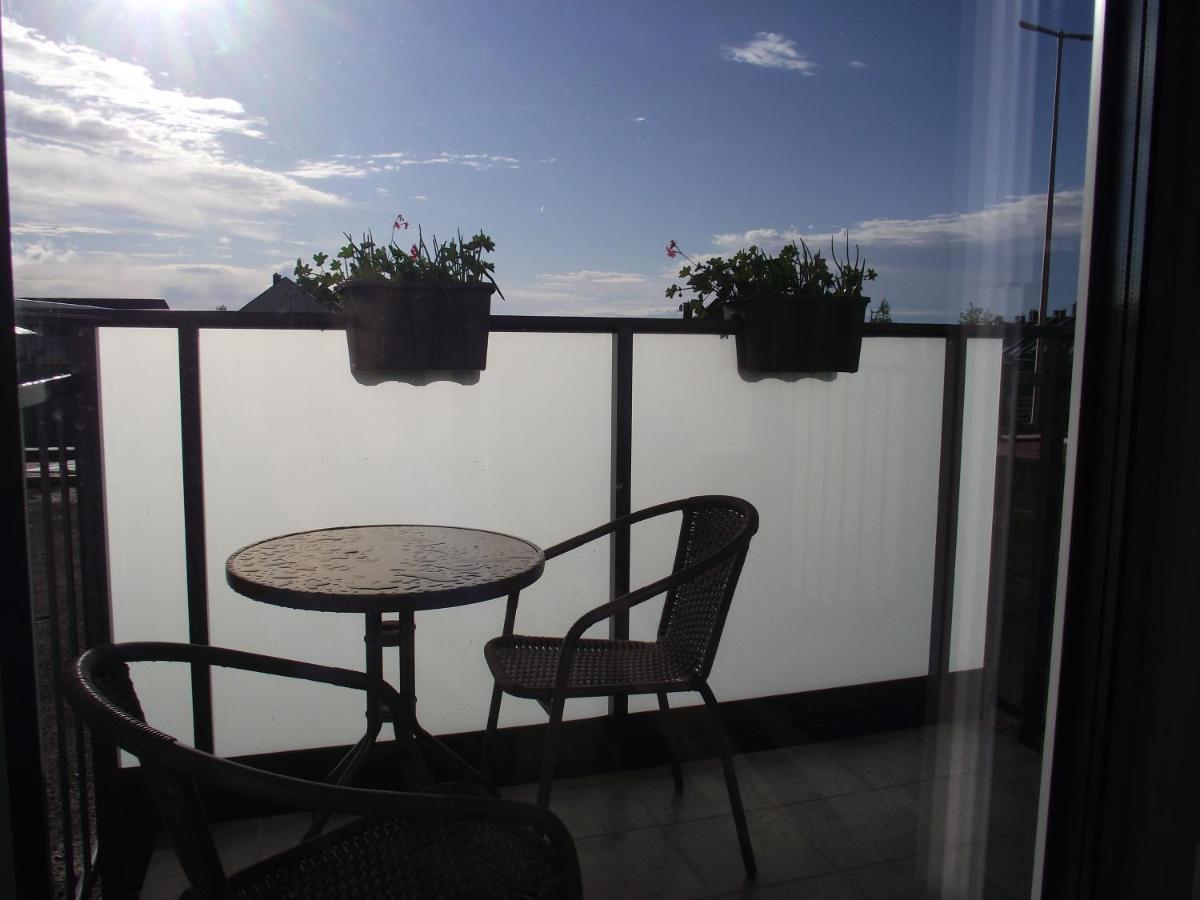 Apartament Holenderski z prywatnym miejscem postojowym w garazu - Housity