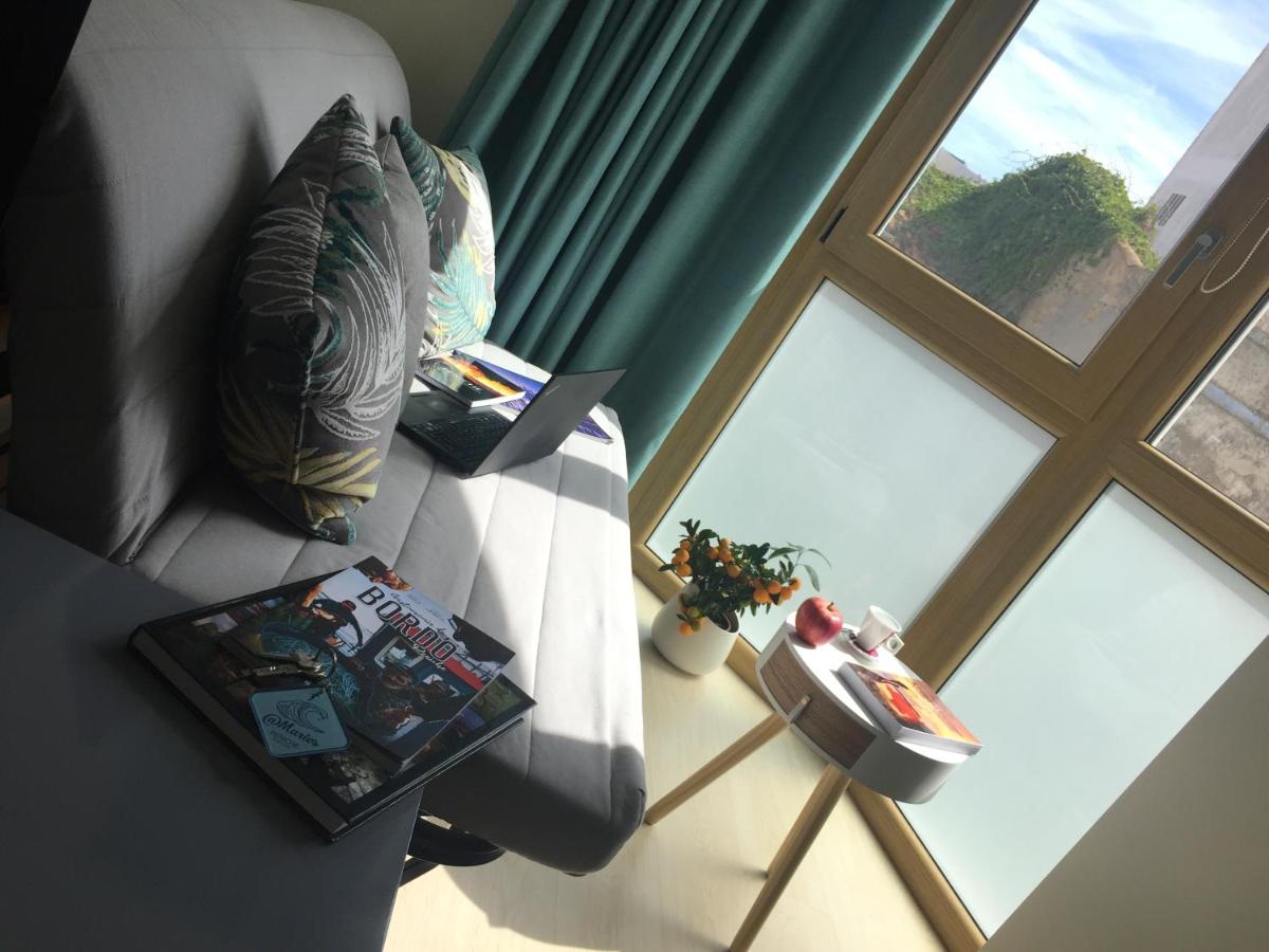 At Maries Beach House Peniche - Housity