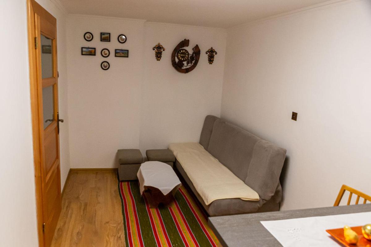 Privat Bajka 2 - Housity
