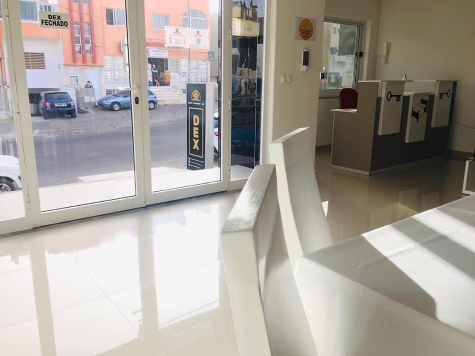 Dex Boutique - Housity
