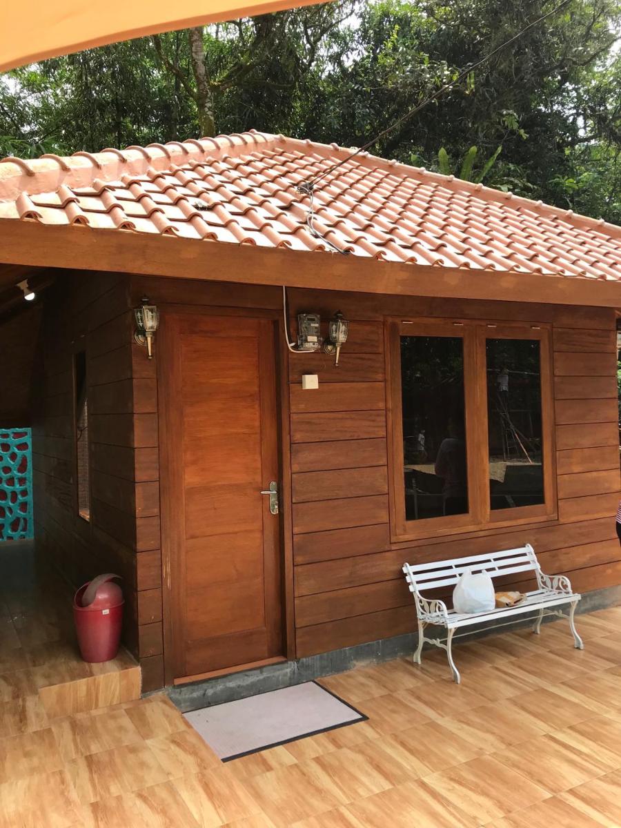 Suitetrails - Private Villa Dekke Boru, Bogor
