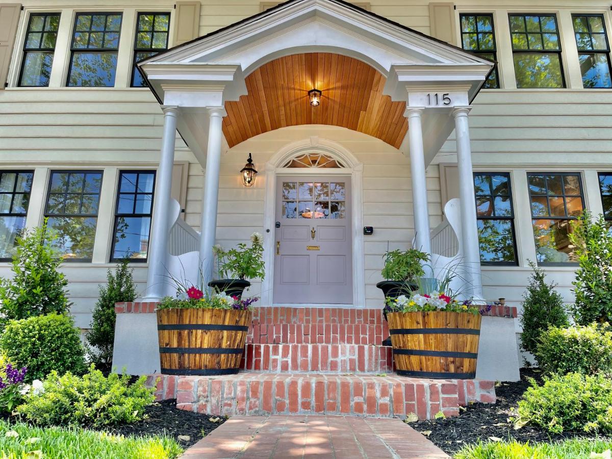 Buttonwood Boutique Hotel - Housity