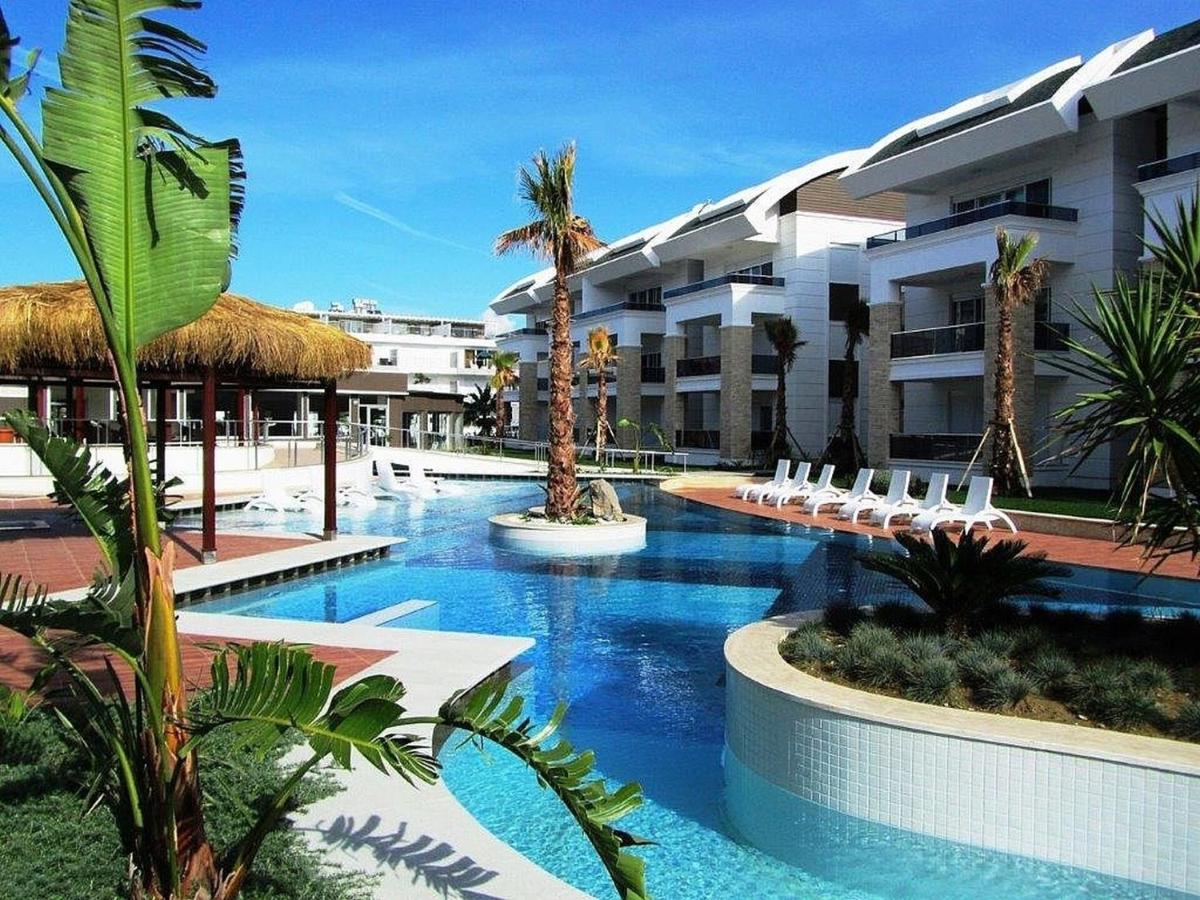 Tropical Gardens is a 2 bed 1st floor private home - Housity